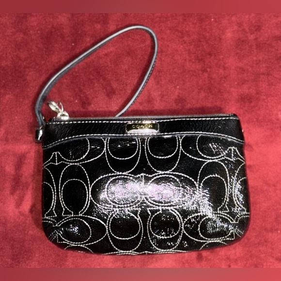 Coach patent leather monogram Black Wristlet Bag - Picture 9 of 10